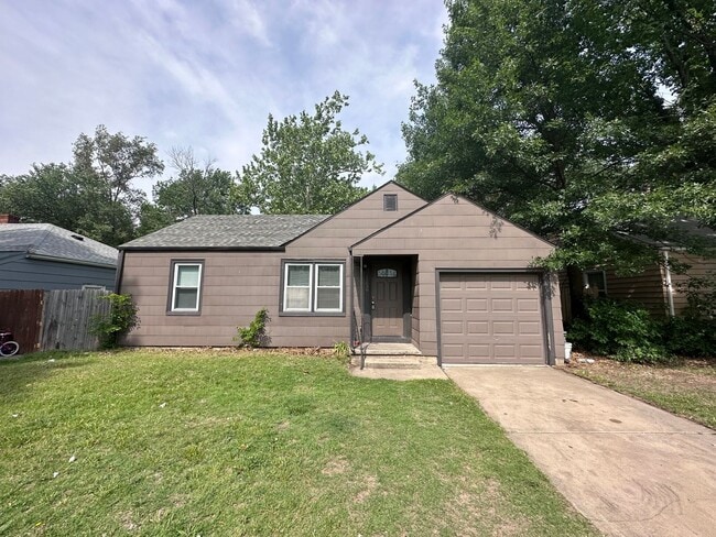 property at 1239 Dellrose