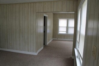 471 Elm Ave in Norman, OK - Building Photo - Building Photo