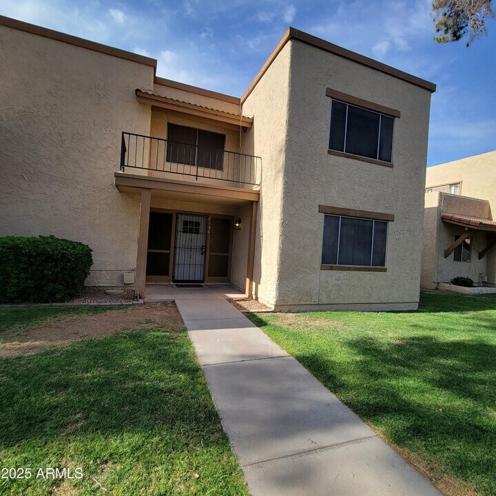 2150 E Ellis Dr in Tempe, AZ - Building Photo