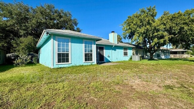 3696 Barbizon Cir N in Jacksonville, FL - Building Photo - Building Photo