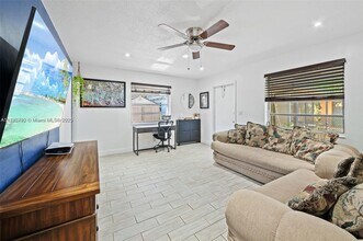5120 SW 26th Ave in Fort Lauderdale, FL - Building Photo - Building Photo