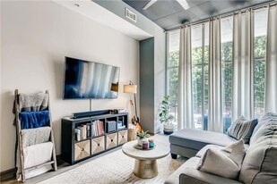 3400 Malone Dr, Unit 107 in Chamblee, GA - Building Photo