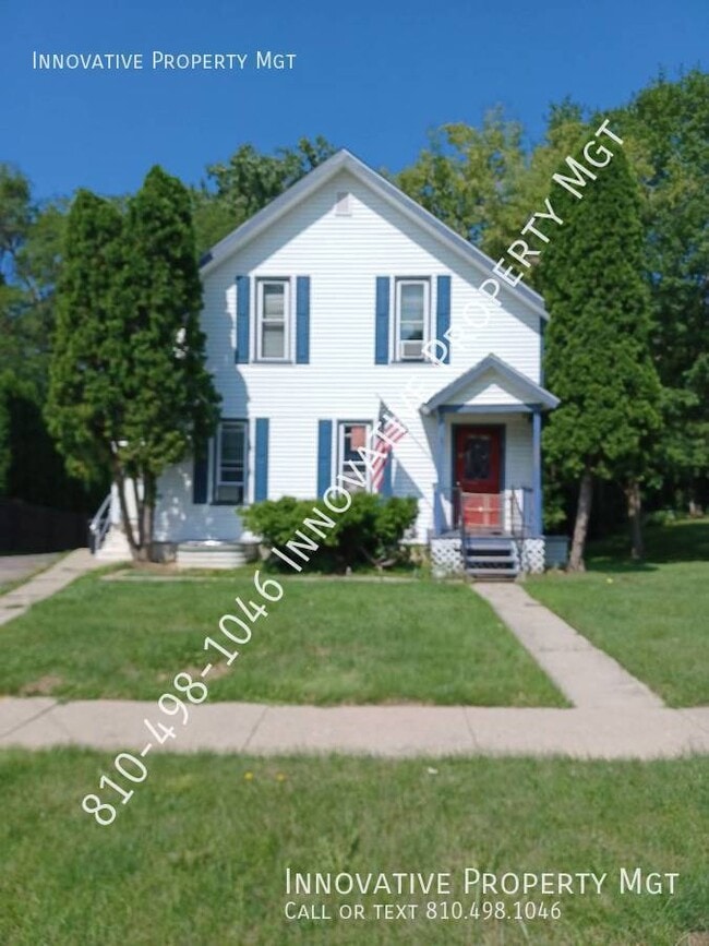 206 New St