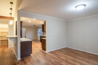 7304 E 61st Pl S in Tulsa, OK - Building Photo - Building Photo