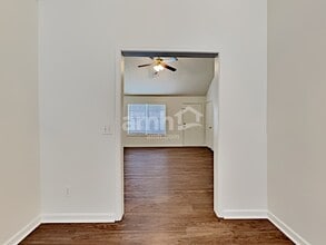 3001 Mesquite Dr in Smyrna, TN - Foto de edificio - Building Photo