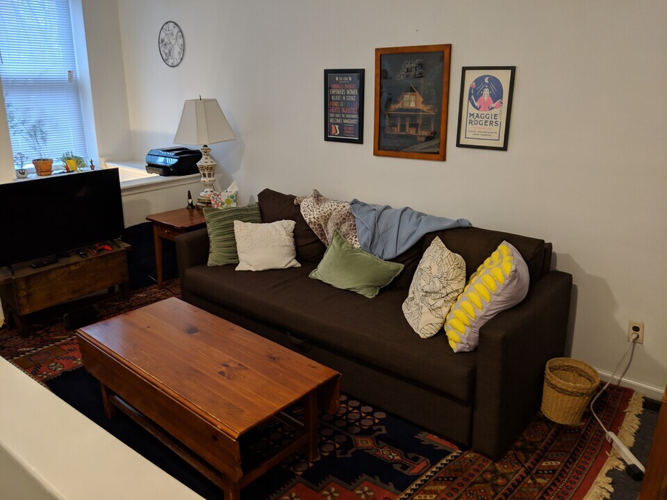 724 S 16th St, Unit 2F Photo