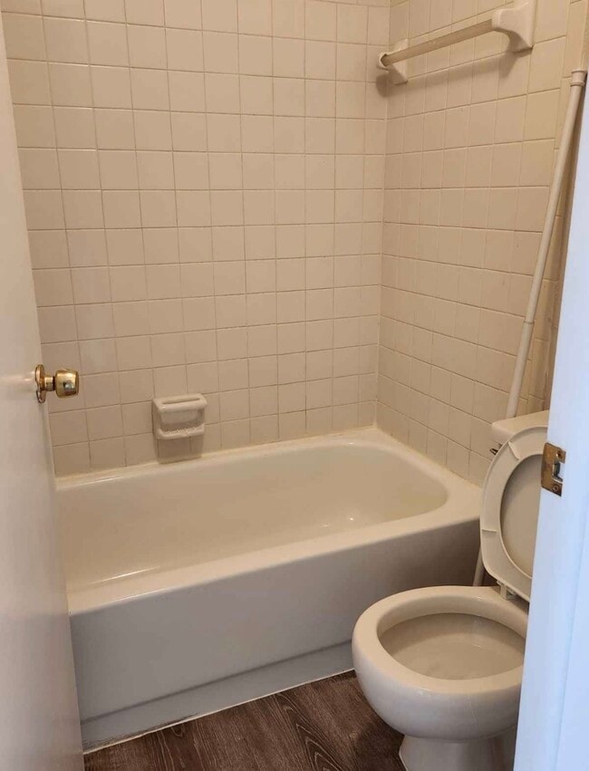 2031 Pine Chace Ct in Tampa, FL - Building Photo - Building Photo