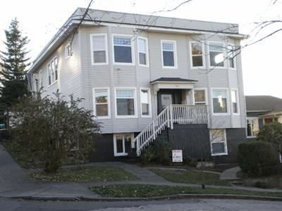 901 W Howe St in Seattle, WA - Foto de edificio