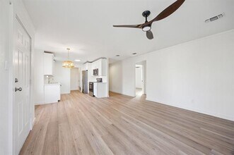 302 W Pelton St in Sherman, TX - Building Photo - Building Photo