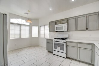 1782 Tanner Cir in Henderson, NV - Building Photo - Building Photo