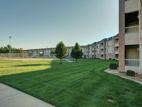 The Abbey Apartments in Springfield, MO - Building Photo - Building Photo