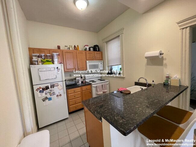 104 Peterborough St in Boston, MA - Building Photo - Building Photo