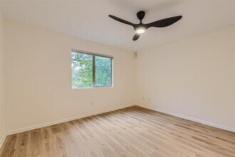 41 Waller St in Austin, TX - Building Photo - Building Photo