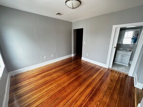 33 Adamson St, Unit 3 in Boston, MA - Building Photo - Building Photo