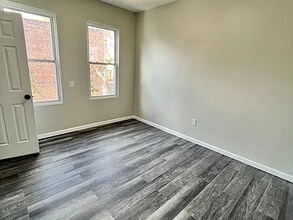 144 Stevens Ave in Jersey City, NJ - Building Photo - Building Photo