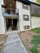 142 Lablanc Way NW, Unit 142