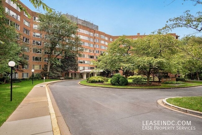 property at 4000 Tunlaw Rd NW