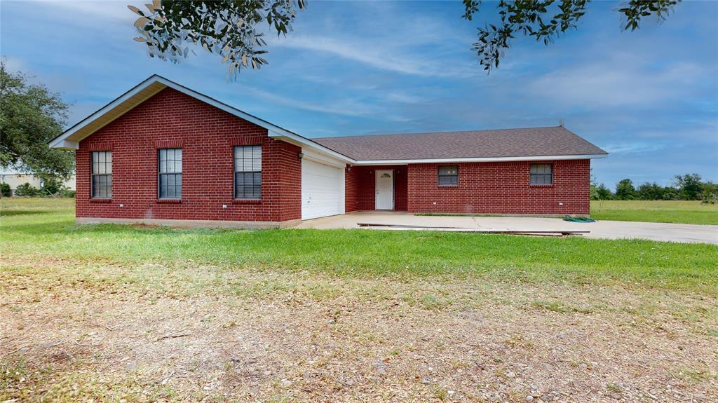 3236 FM2919 in Beasley, TX - Building Photo