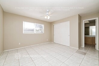 130 NE Madison Cir N in St. Petersburg, FL - Foto de edificio - Building Photo