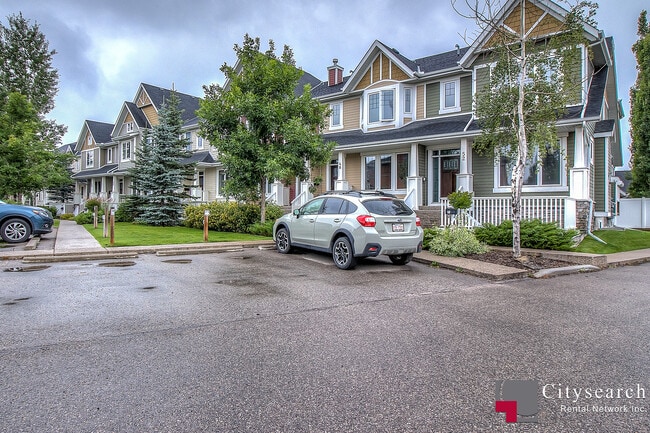 property at 44 Mike Ralph Way SW