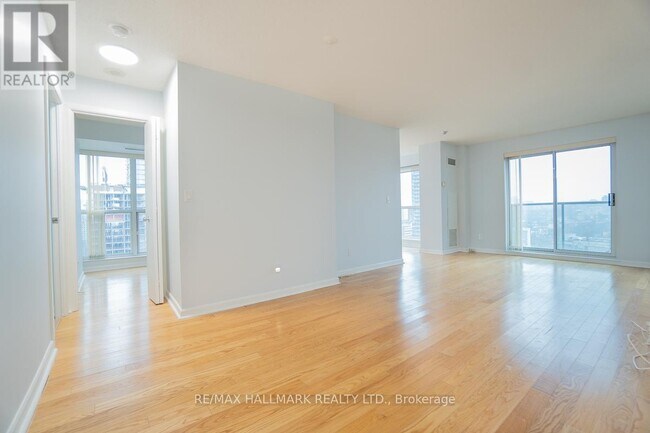 8-2508 Park Rd in Toronto, ON - Building Photo - Building Photo