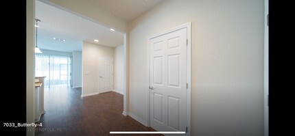 7033 Butterfly Ct in Jacksonville, FL - Building Photo - Building Photo