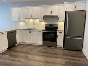 49 Forest Hill Rd in Fredericton, NB - Building Photo - Building Photo