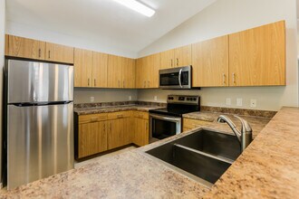 3132 Johannesberg Rd in North Port, FL - Building Photo - Building Photo