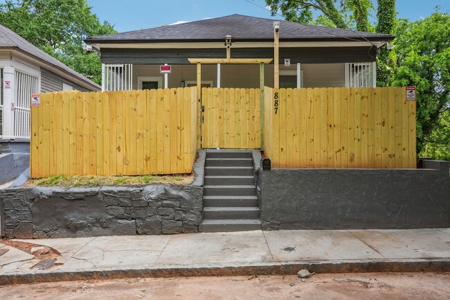 property at 887 Drummond St SW