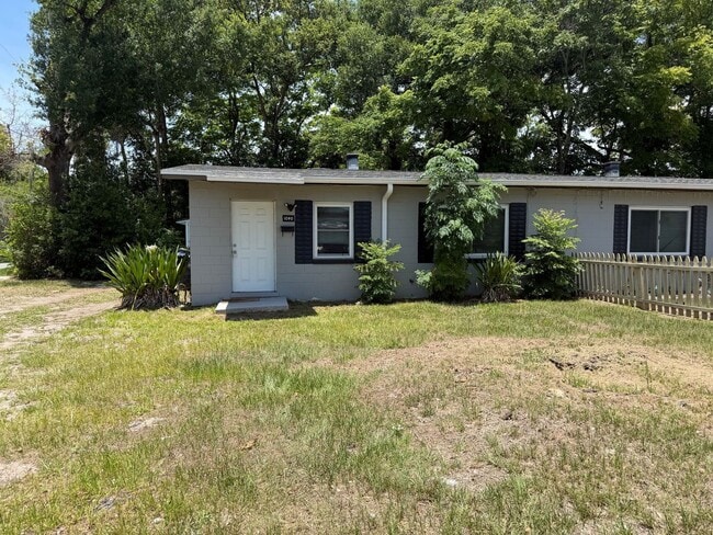 property at 1040 Avondale Ave