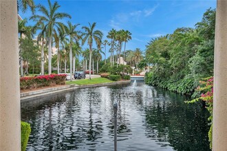 4951 Bacopa Ln S, Unit 403 in St. Petersburg, FL - Building Photo - Building Photo