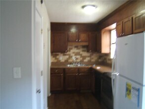 4701 Flat Shoals Rd in Union City, GA - Building Photo - Building Photo