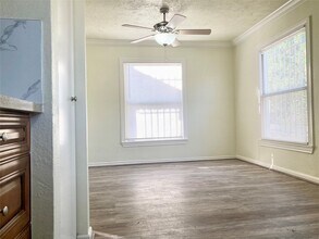 7125 Goforth St in Houston, TX - Building Photo - Building Photo