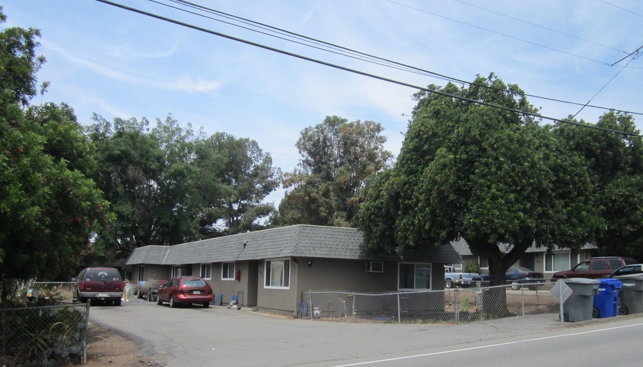 1218-1246 Helix St in Spring Valley, CA - Building Photo