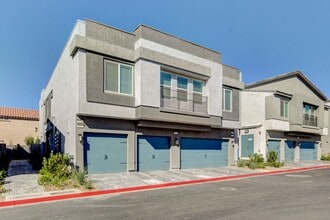 4924 Chidlaw Ave in Las Vegas, NV - Building Photo - Building Photo