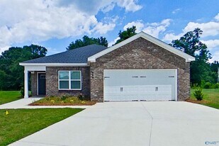 664 June St in Prattville, AL - Building Photo