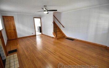 29-31-31 W Pacemont Rd in Columbus, OH - Building Photo - Building Photo