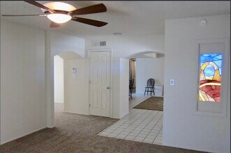 984 N 85th Pl in Scottsdale, AZ - Foto de edificio - Building Photo