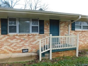 3104 Cumbres Cir NW in Huntsville, AL - Building Photo - Building Photo