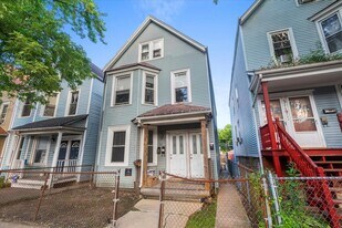 3121 N Kimball Ave, Unit # 02 in Chicago, IL - Building Photo