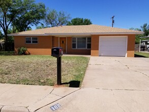 108 Yale St in Clovis, NM - Building Photo - Building Photo