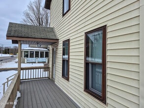 524 Maple Ave in Saratoga Springs, NY - Building Photo - Building Photo