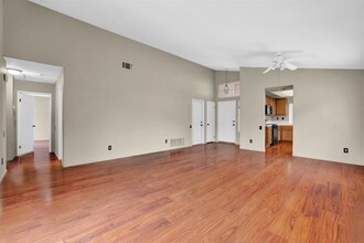 939 Shana Pl in San Jacinto, CA - Building Photo - Building Photo