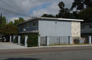 9112 Kenwood Dr in Spring Valley, CA - Building Photo