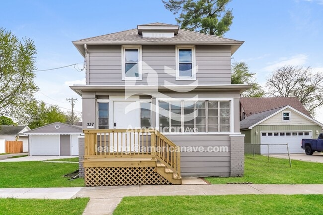 property at 337 George St