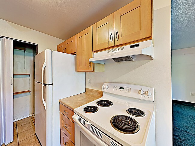 2020 Grant Ave S-Unit -Apt A104 in Renton, WA - Building Photo - Building Photo