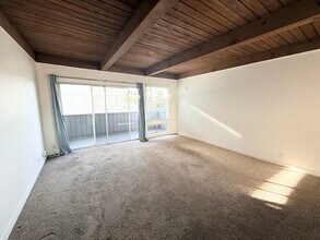 235 Avenida Aragon, Unit B in San Clemente, CA - Building Photo - Building Photo