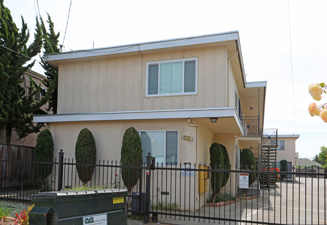 1625 Orchard Ave in San Leandro, CA - Building Photo