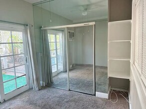 5555 Lesa Rd in La Mesa, CA - Foto de edificio - Building Photo