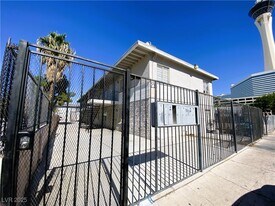 230 W Boston Ave in Las Vegas, NV - Building Photo